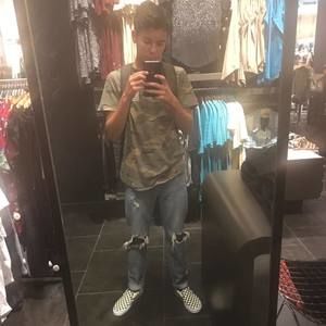 Meet your Posher, Dylan